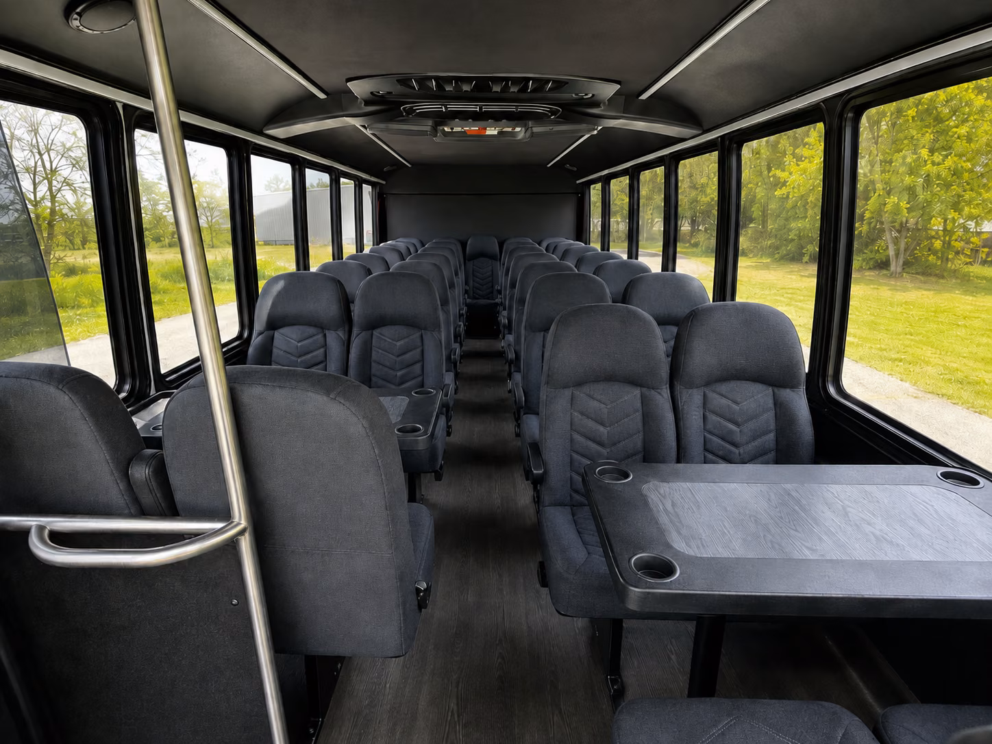 cookeville private shuttles for wedding pickups and drop offs in cookeville