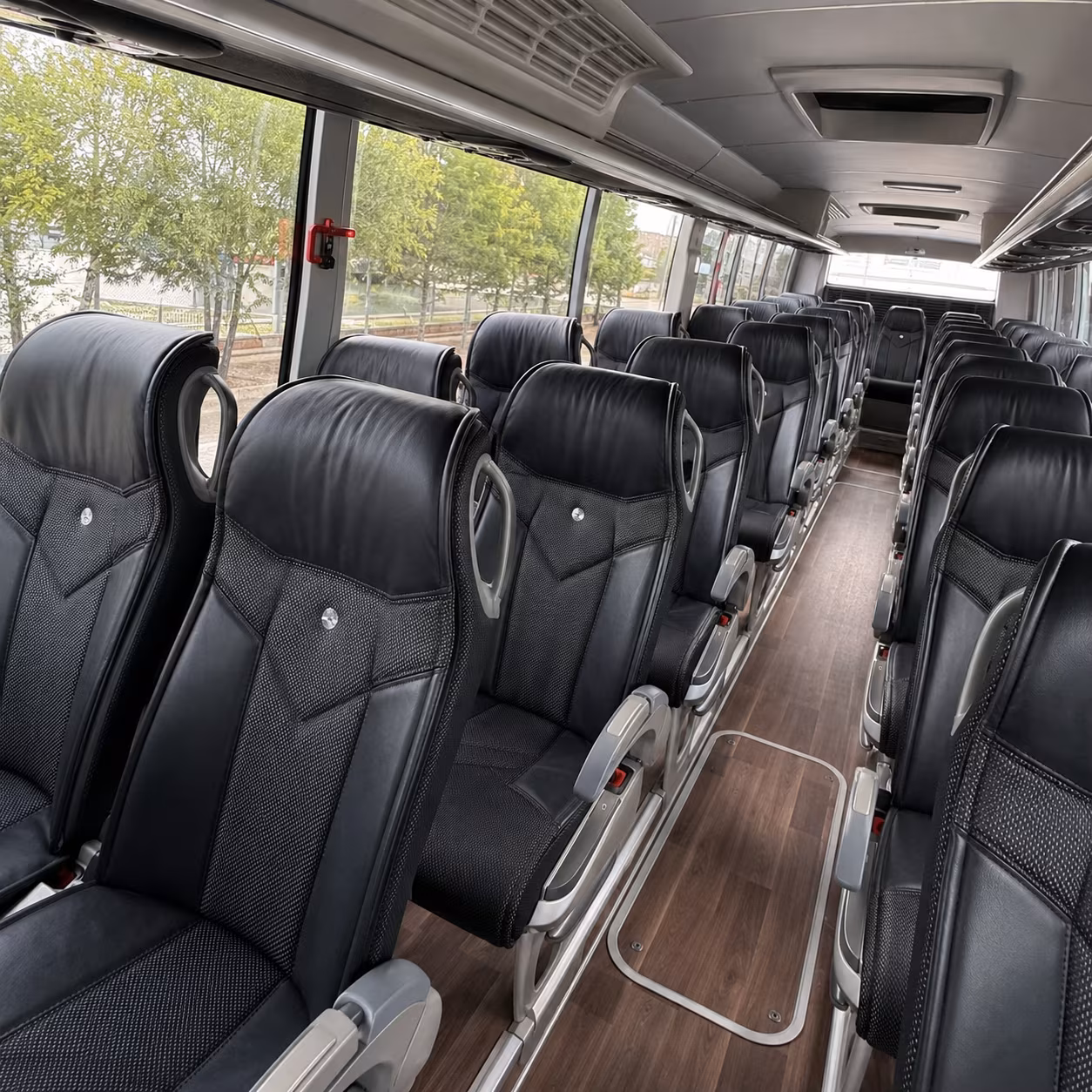 cookeville prom charter bus rentals in cookeville