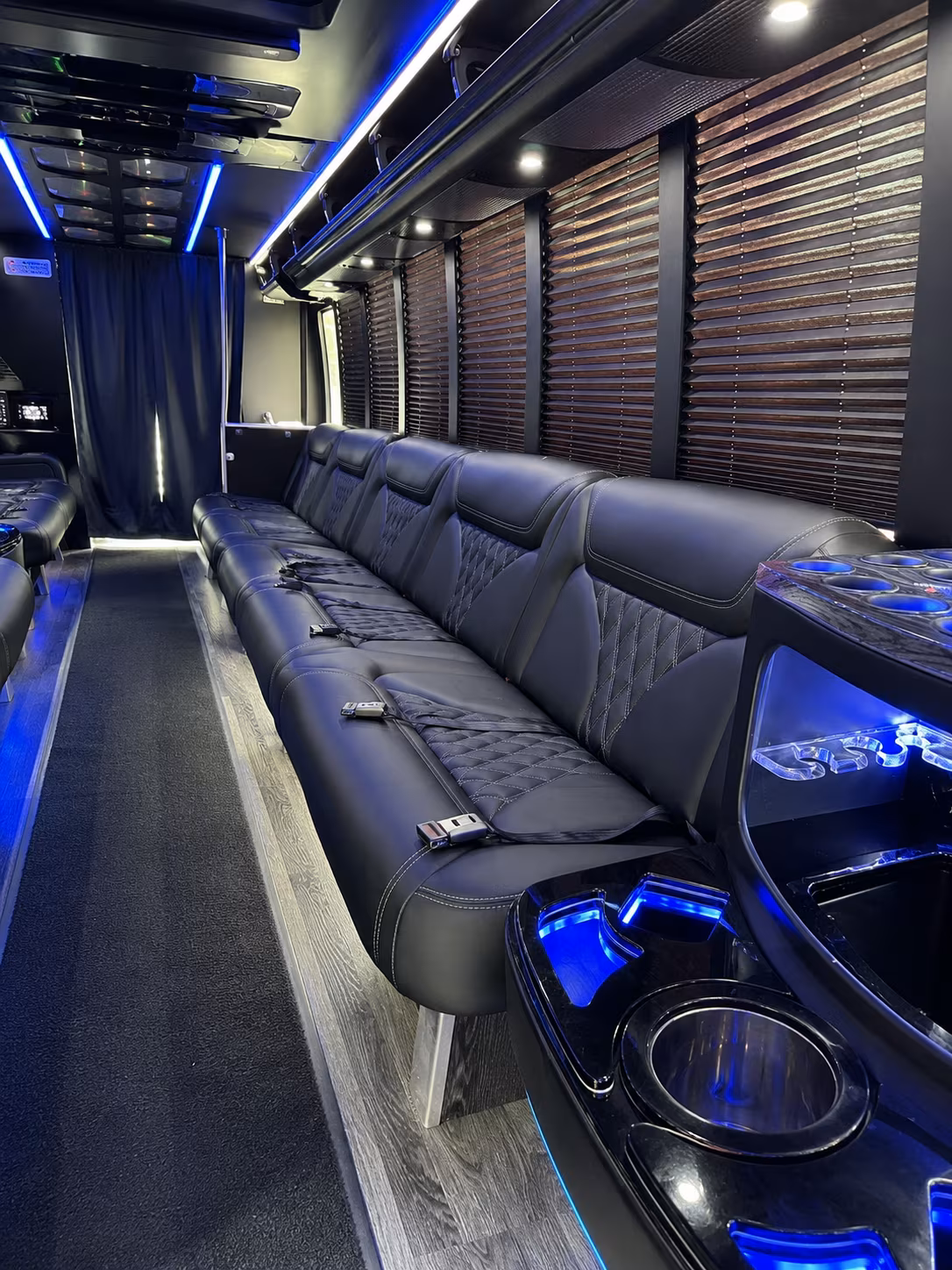 find your hendersonville holiday party bus transportation