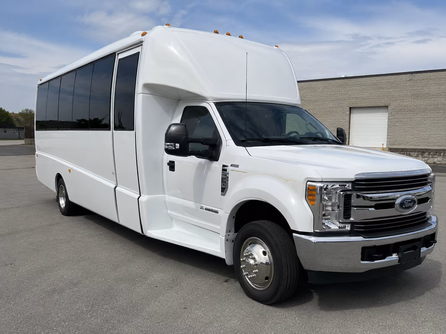 franklin employee shuttle bus rentals