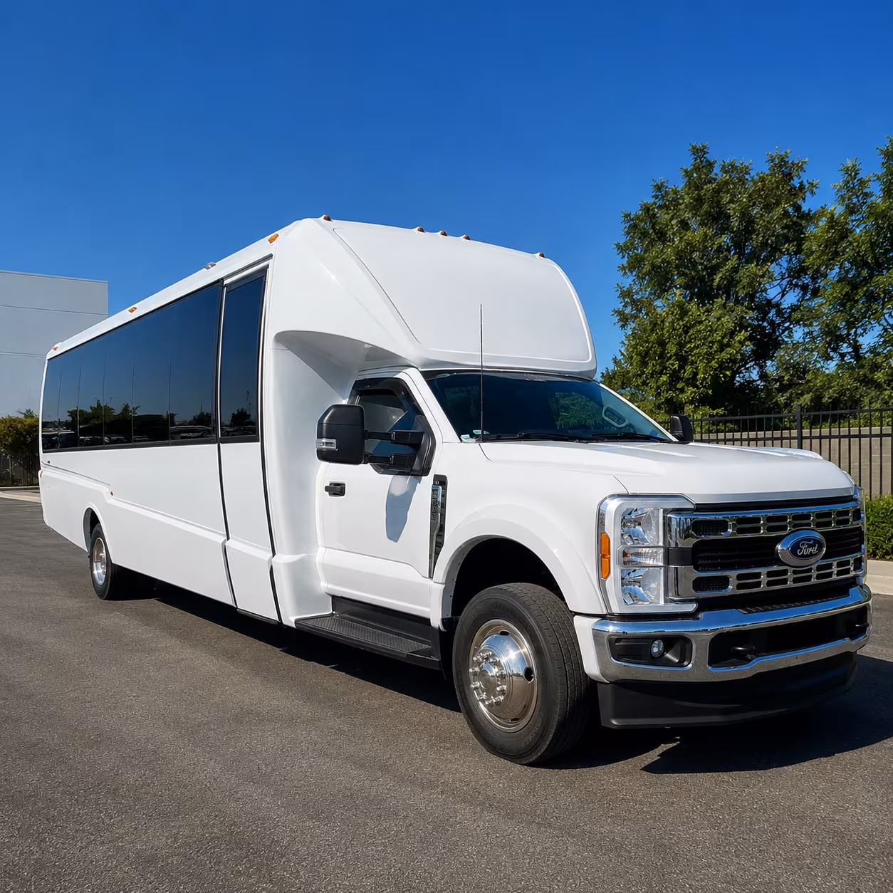 how distance and duration affect charter bus rates in hendersonville tennessee