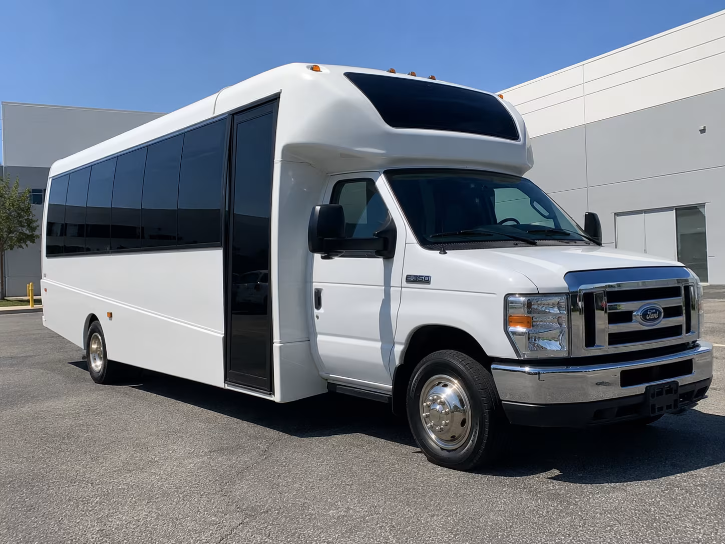 instant online bus rental quotes in hendersonville