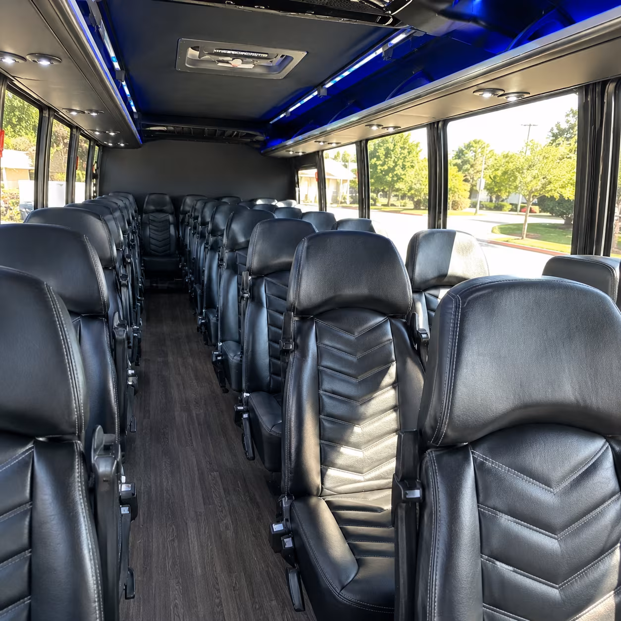 knoxville ride to the game in comfort with a knoxville charter bus