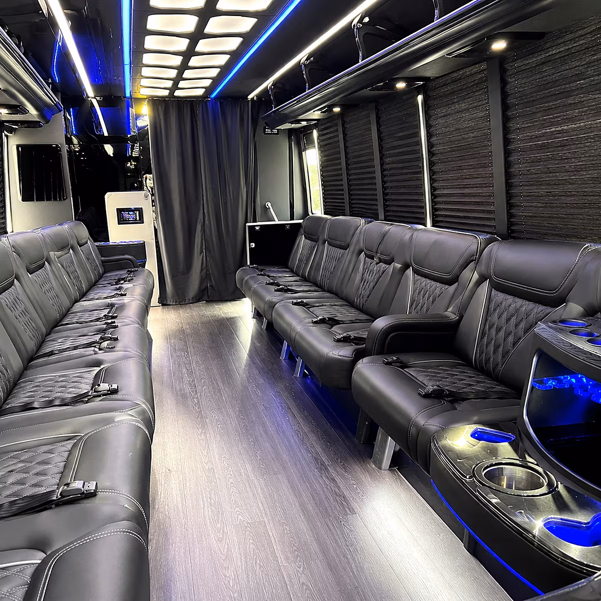 lower broadway nashvilles honky tonk row party bus rental