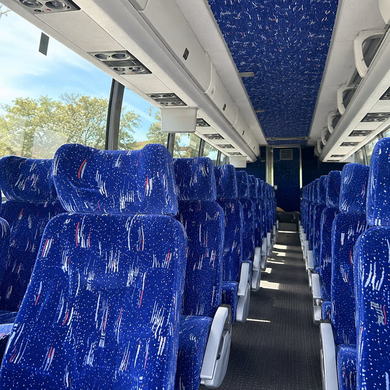 shuttle your team down tn 386 to nashville conferences without the parking headache