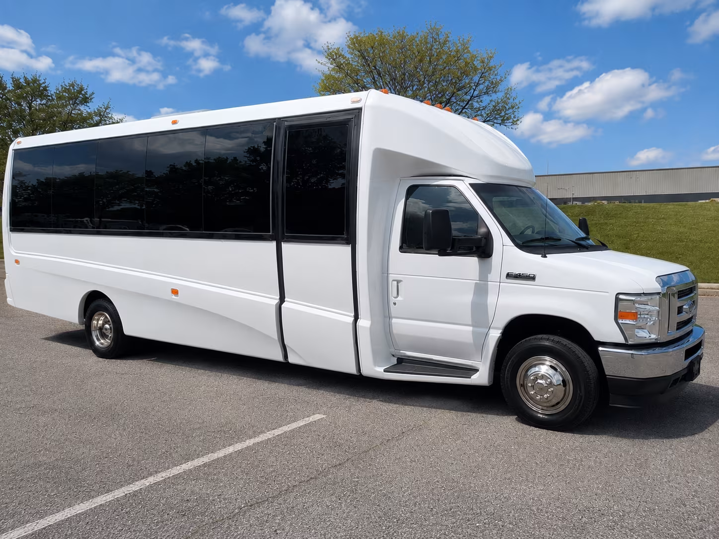 sip through middle tennessee s wine country without worrying about the drive