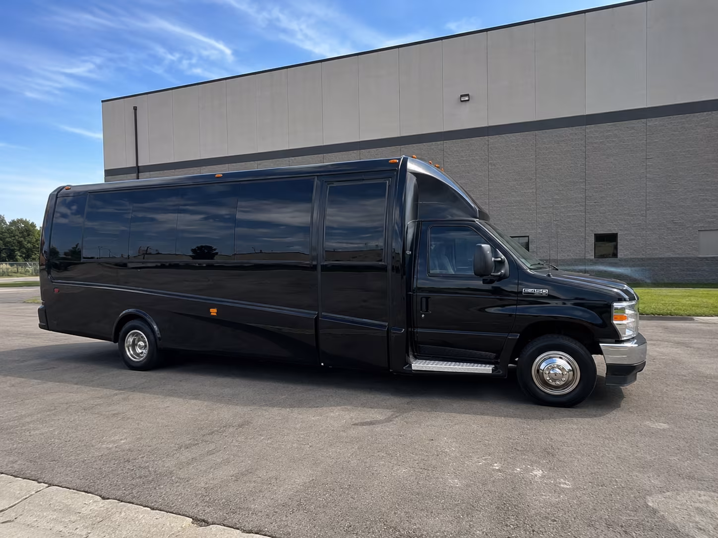 you can count on hendersonvillecharterbuscompany com for easy reliable field trip bus comparisons each time