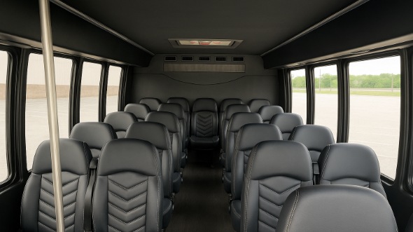 hendersonville 20 passenger minibus rental